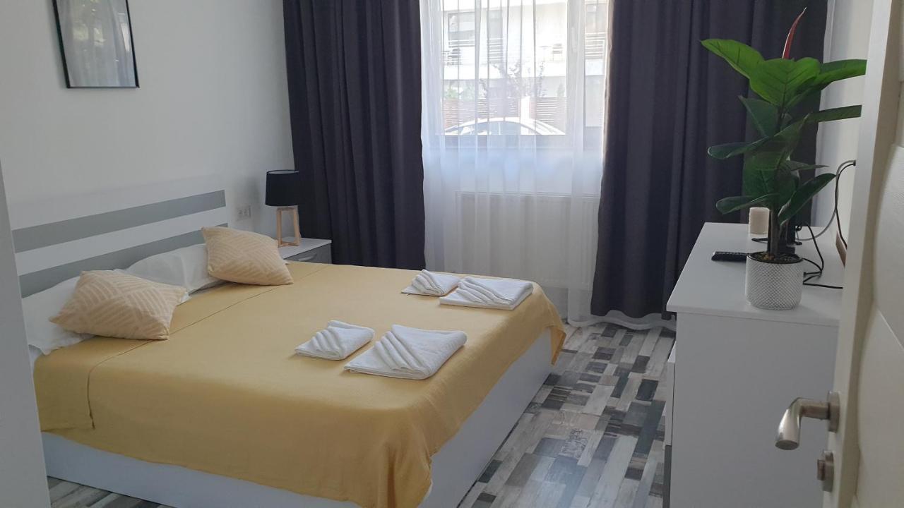 Summer Crib Mamaia-sat Apartment