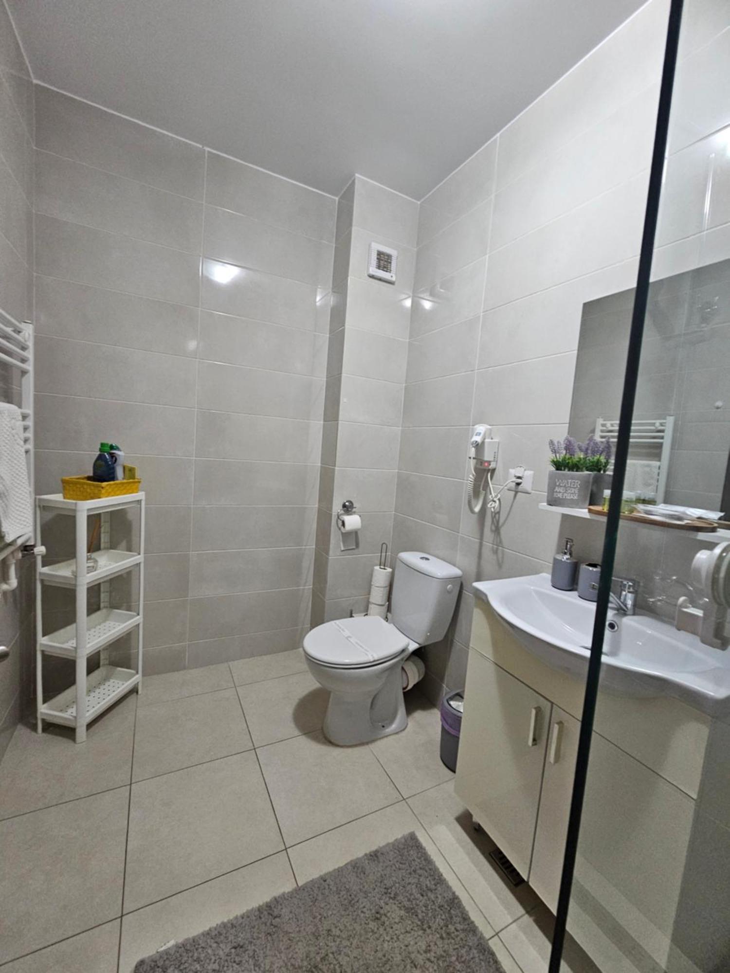 Apartment Summer Crib Mamaia-sat